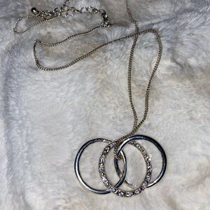 Elegant ladies Past , Present , Future 3 Ring Necklace